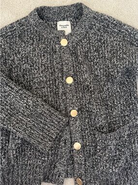 Abercrombie & Fitch Gray and White Marled Knit Cardigan with Gold Button